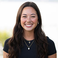Elena Hoang